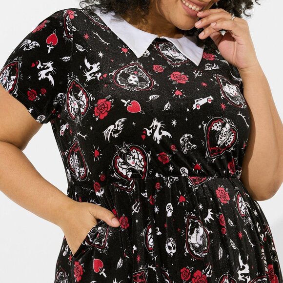 ❤️NWT VINTAGE TORRID DISNEY VILLAINS POCKETS SKATER DRESS - STRETCH VELVET - Picture 4 of 16